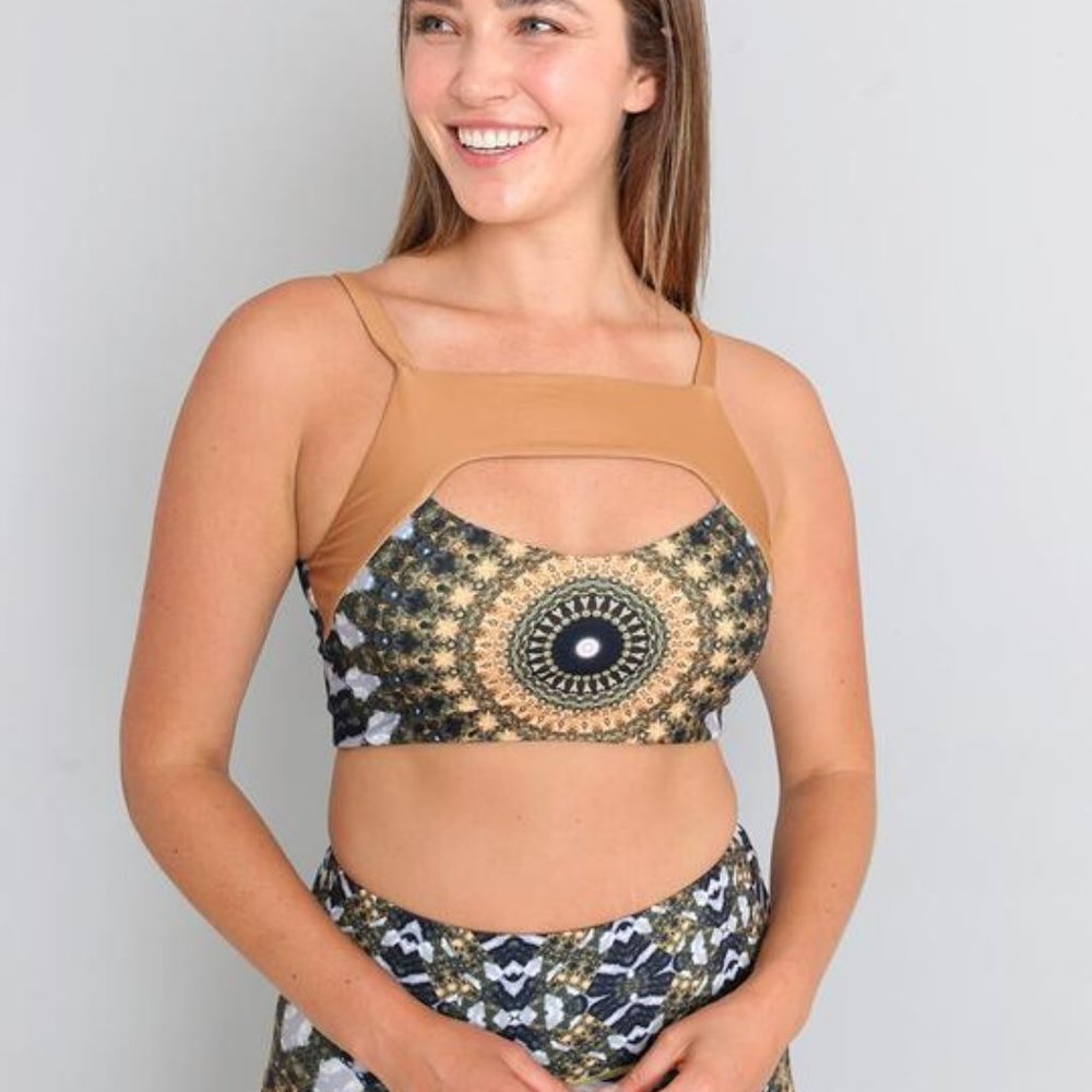 (NEW) Wolventhreads Noor Reversible Four Way Top - Picture 5 of 11